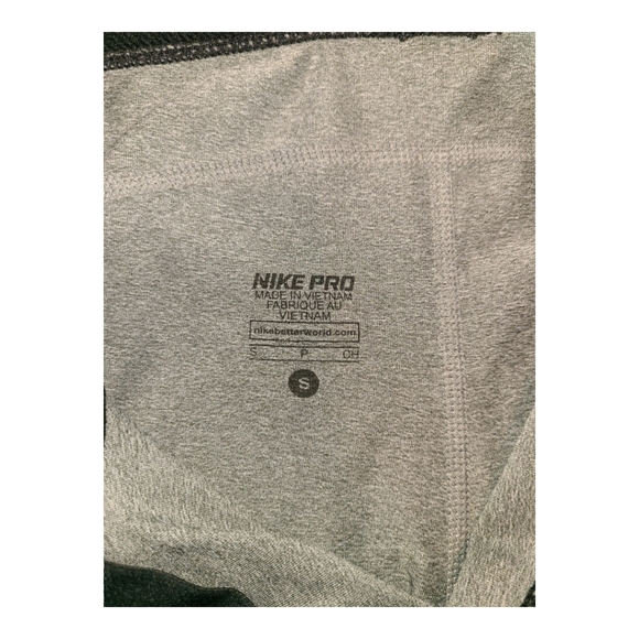 Nike pro capris - Picture 2 of 2